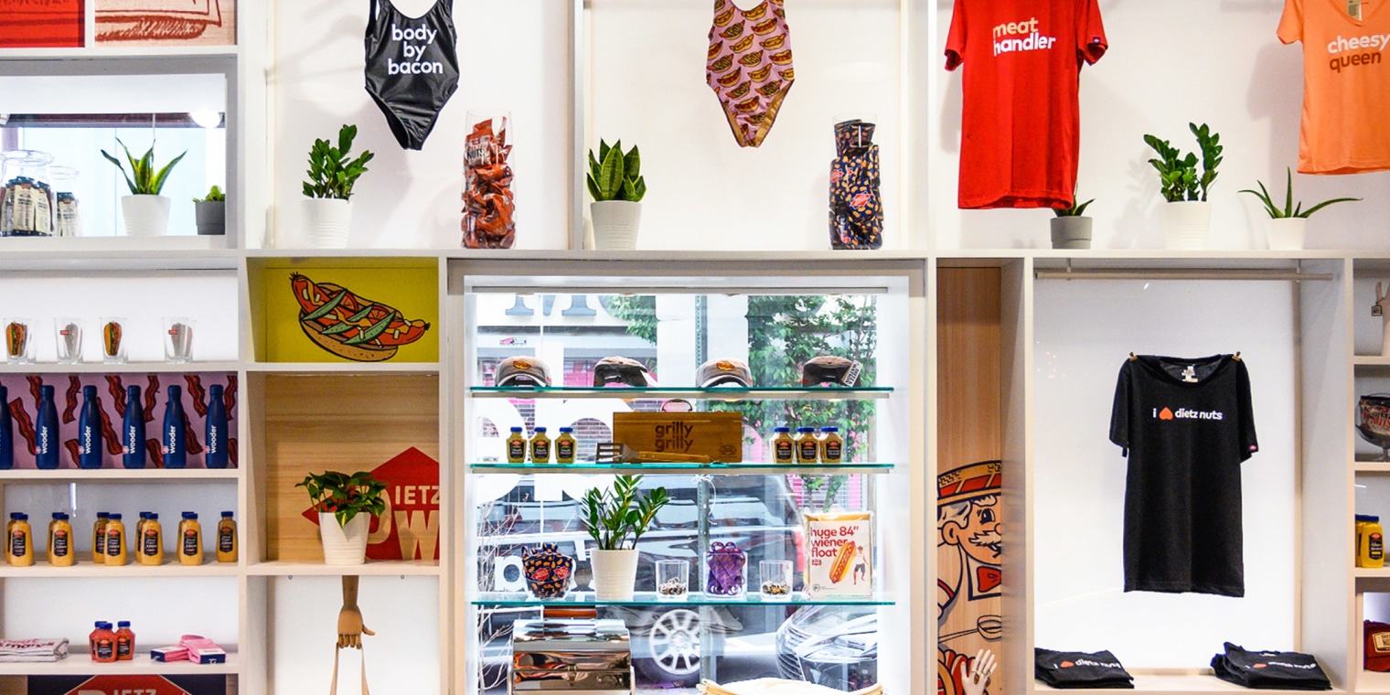 dietzWatson--delishop__interior-merchWall 1