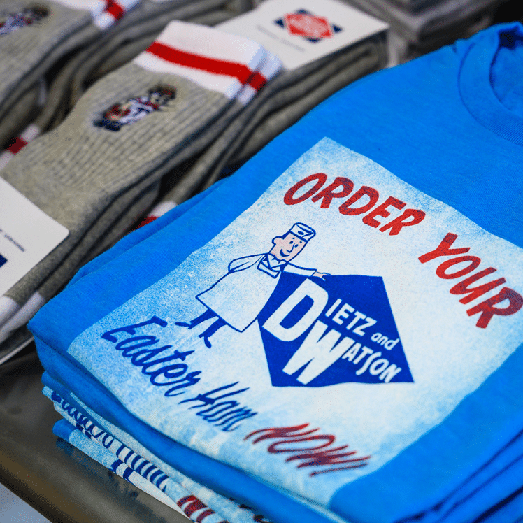 dietzWatson--delishop__merch-VintageTee 1
